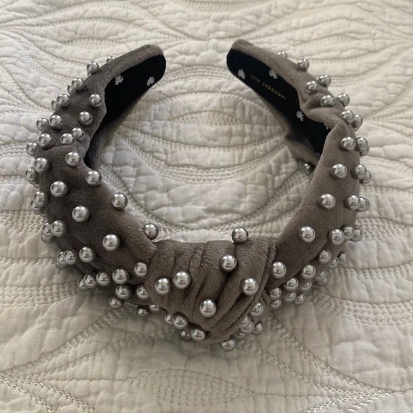 Lele Sadoughi | Accessories | Lele Sadoughi Gray Velvet Knot  display picture 2